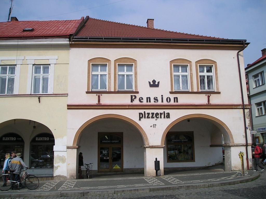 Penzion U Ceske Koruny Jičín Exterior foto